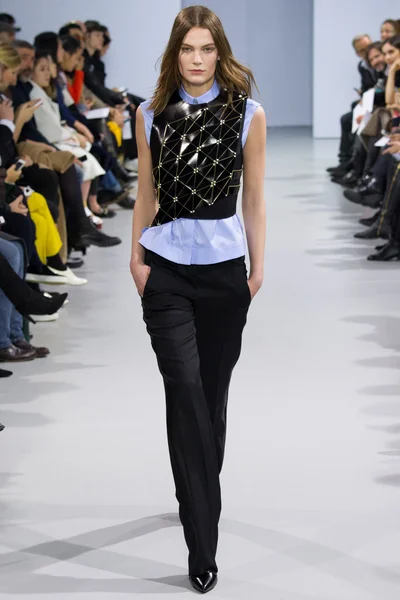 Look 1